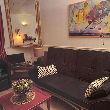 2 Pieces Paris 9 Eme Apartment Exterior photo