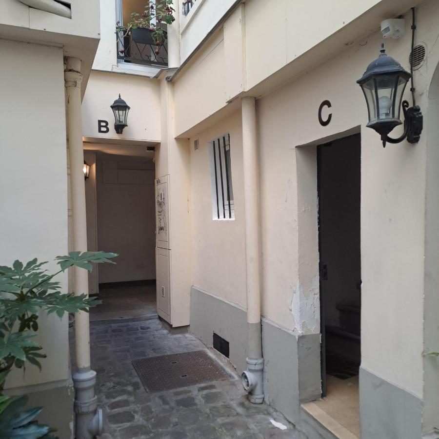 2 Pieces Paris 9 Eme Apartment Exterior photo
